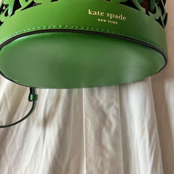 Kate Spade Dorie Bucket Bag Green  Italian Leather Novelty Small Sample Bag - Picture 4 of 9